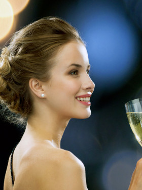 Capelli corti e colori metallici: i must di Capodanno!